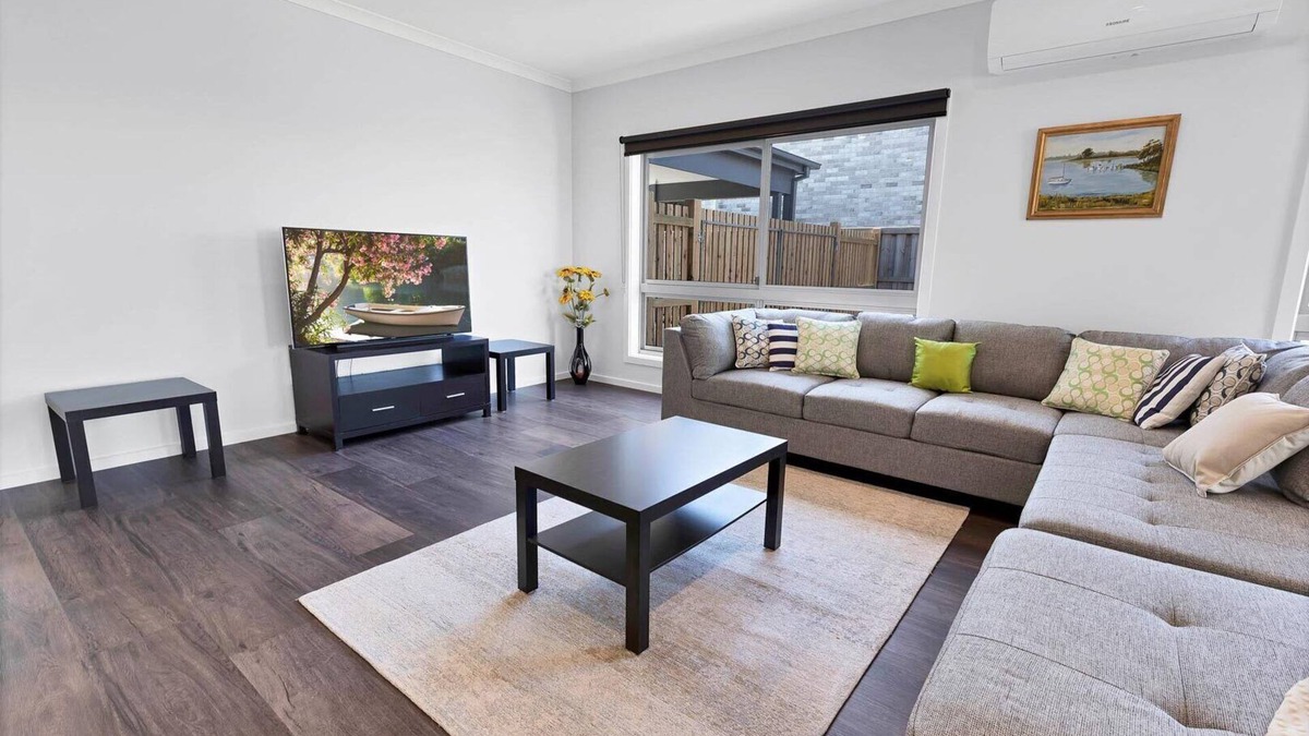 Eagle Point House | Aqua Views - Views towards the beautiful Gippsland Lakes and Eagle Point Bay