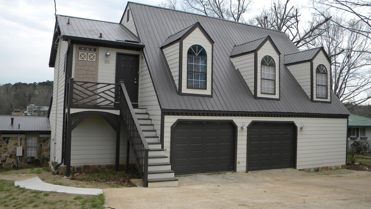 Jasper House | Aqua Vista- Perfect 2 family location