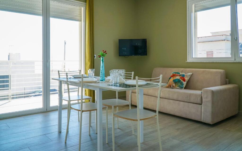 Agnone Bagni Apartment | Aragosta Apartment - Sea View, a few steps from the beach