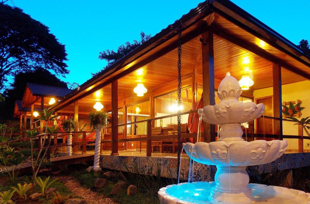 Ilha Grande House | Aratinga Inn
