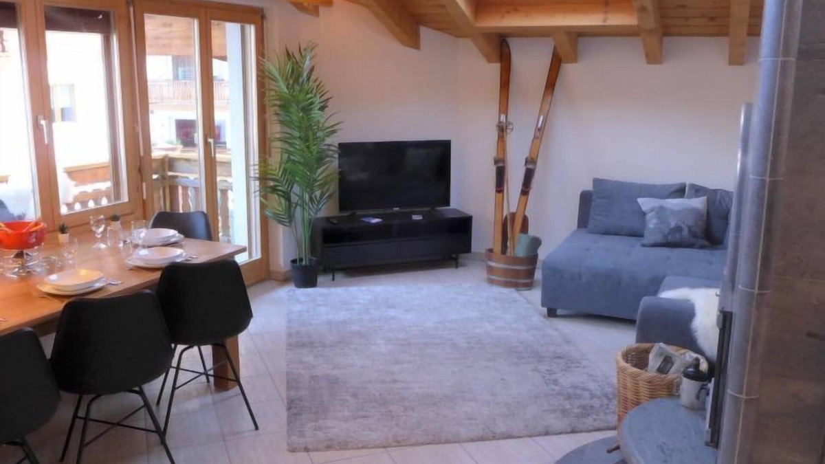 Taesch Apartment | Arbgrat by Interhome