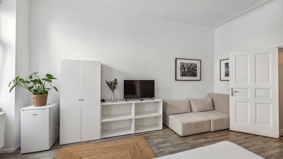 Gleimviertel Apartment | Arbio I 1A Family room near Eberswalder Straße