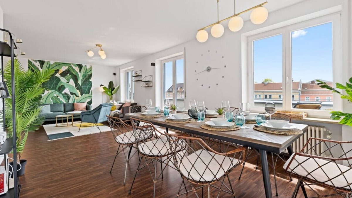 Innenstadt Apartment | Arbio I Penthouse Augsburg with Jacuzzi