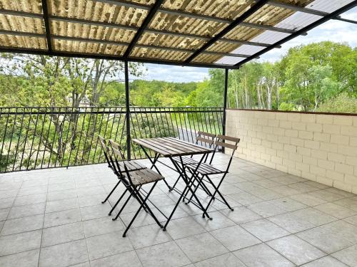 Oberhavel Apartment | Arbio Monteurzimmer in Kremmen Free WiFi & Parking