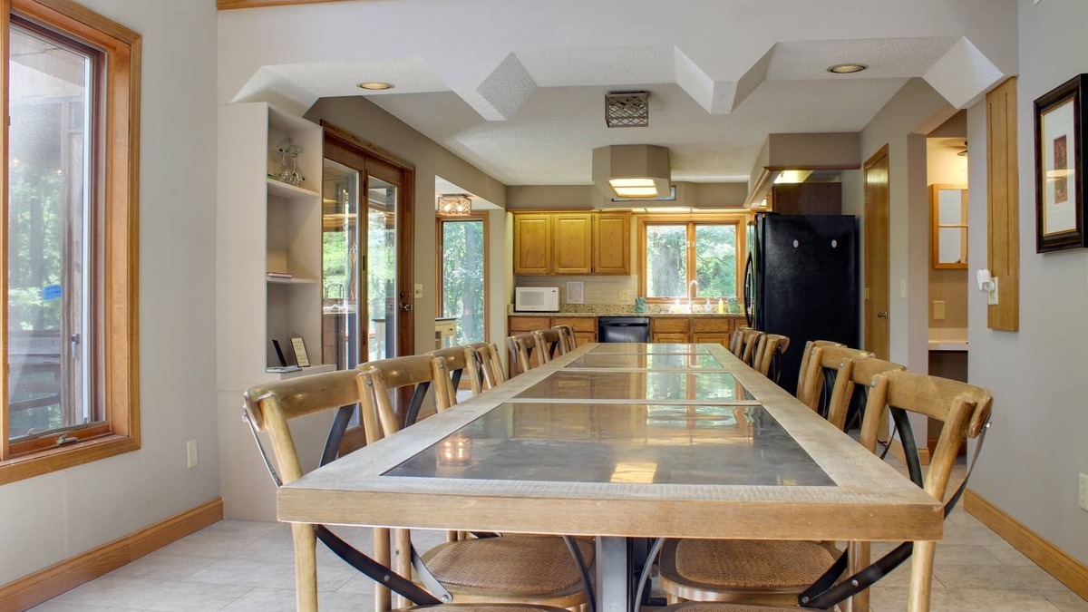 Lake Delton House | Arbor Dell 1 Block from Lake Delton