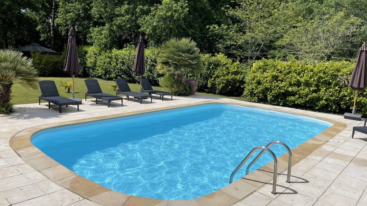 Audenge House | Arcachon Bay House private heated pool - sleeps 7/8