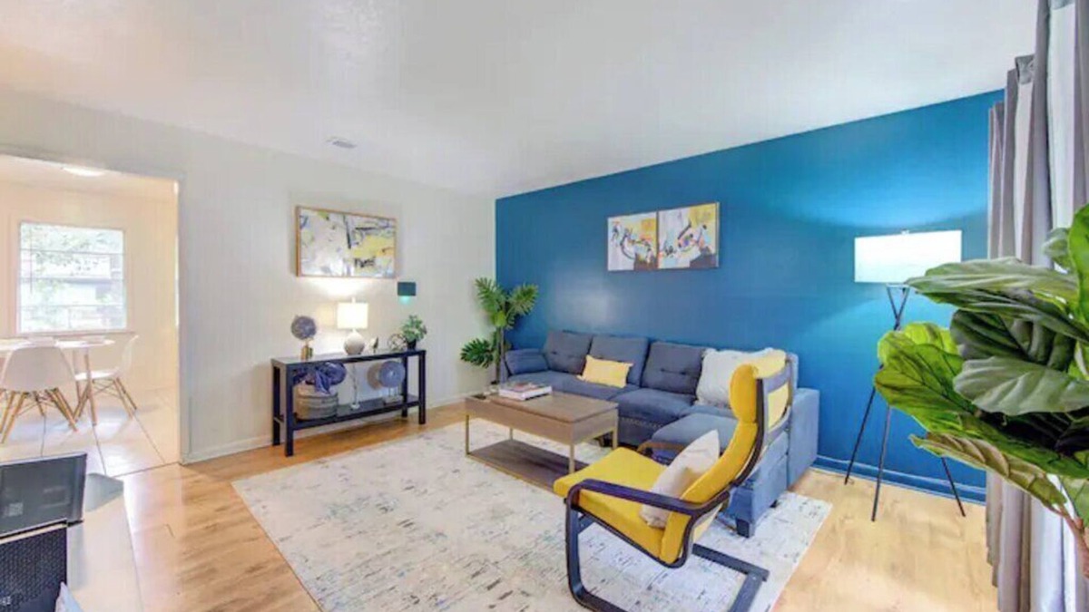 Beaumont Apartment | Arcade - 7000 games, King beds by West end