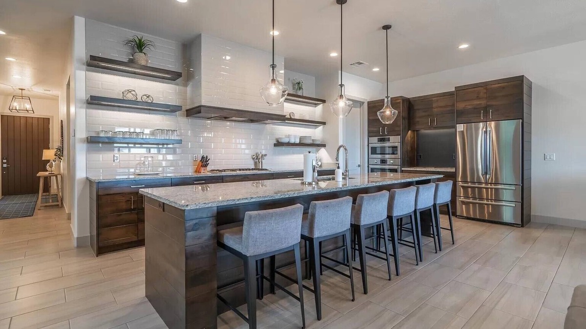Santa Clara House | Arcadia 37 | Fire Pit * Luxury Vacation Villa * Sleeps 18 * Balcony Views