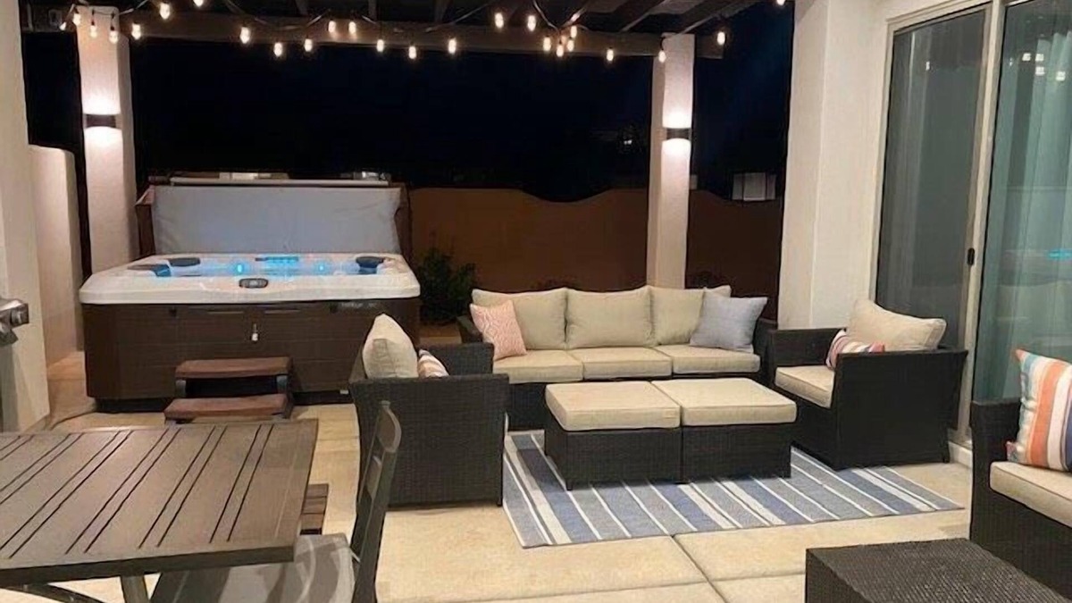 Santa Clara House | Arcadia 43 | Private Hot Tub * Hammock * Resort Pool * Sleeps 22 * BBQ