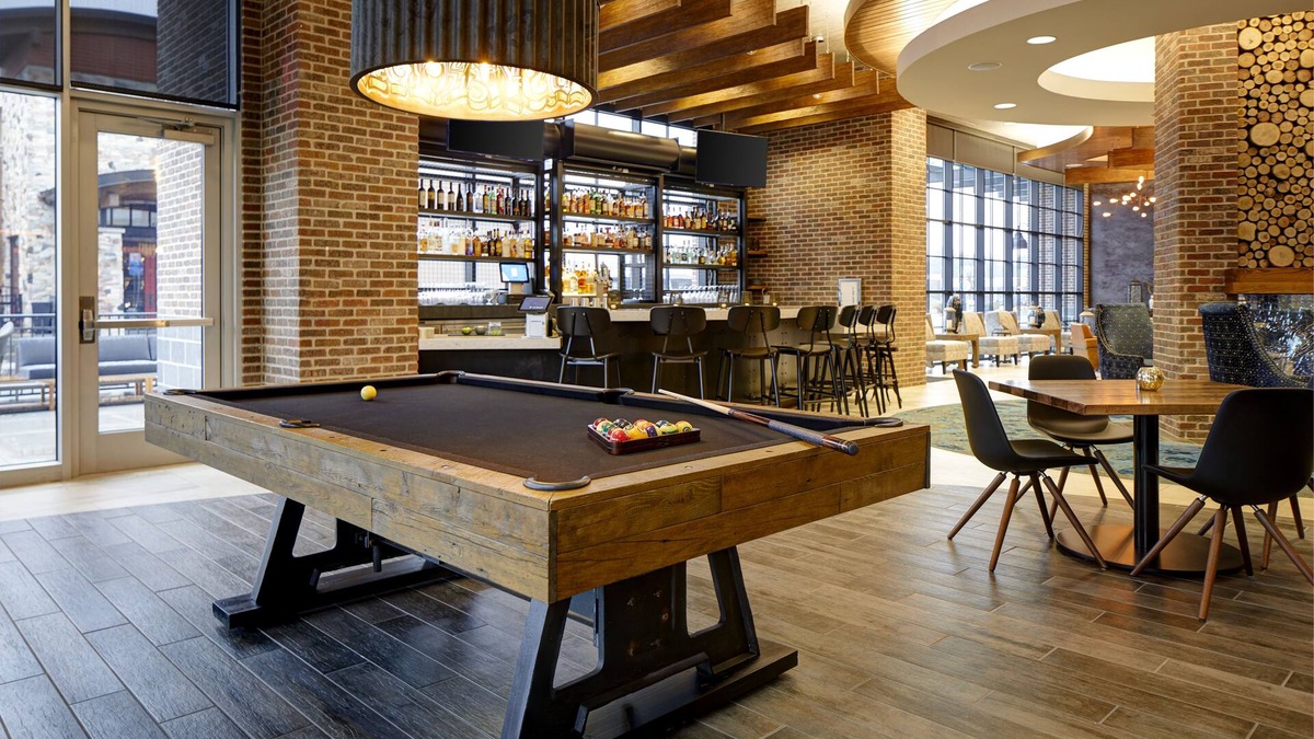 Burlington Hotel | Archer Hotel Boston/Burlington