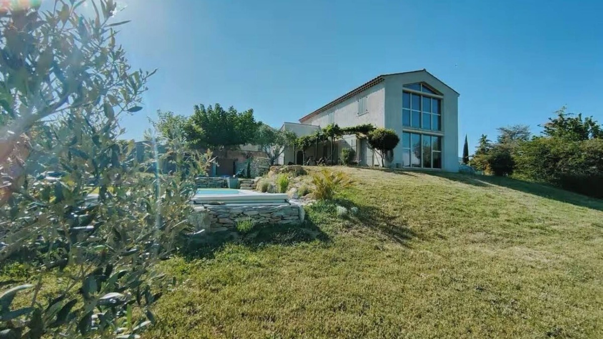 Chateauneuf-Val-Saint-Donat House | Architect-designed house with swimming pool and incredible view!