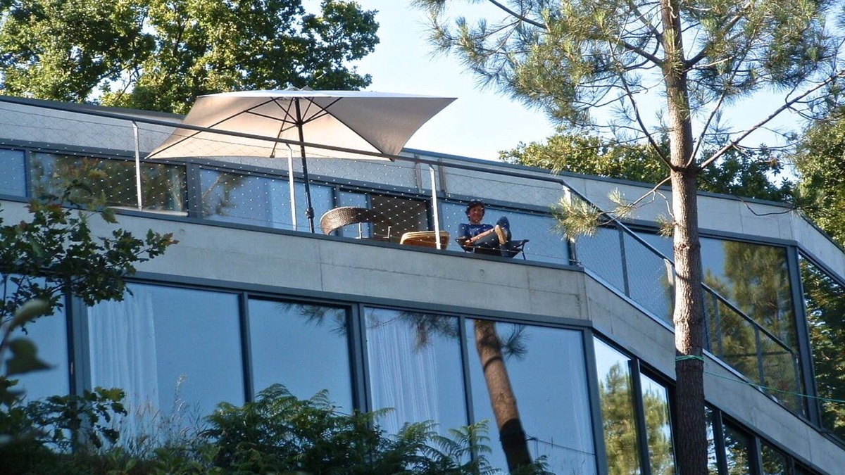 Kerfany-les-Pins Villa | Architect and concrete house, at the foot of Belon