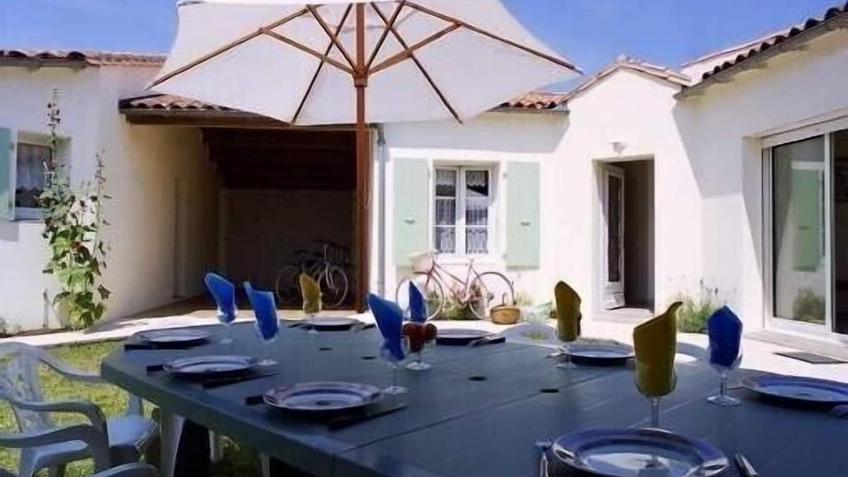 Saint-Martin-de-Re Villa | Architect-designed villa in saint-martin intra-muros 165 m3