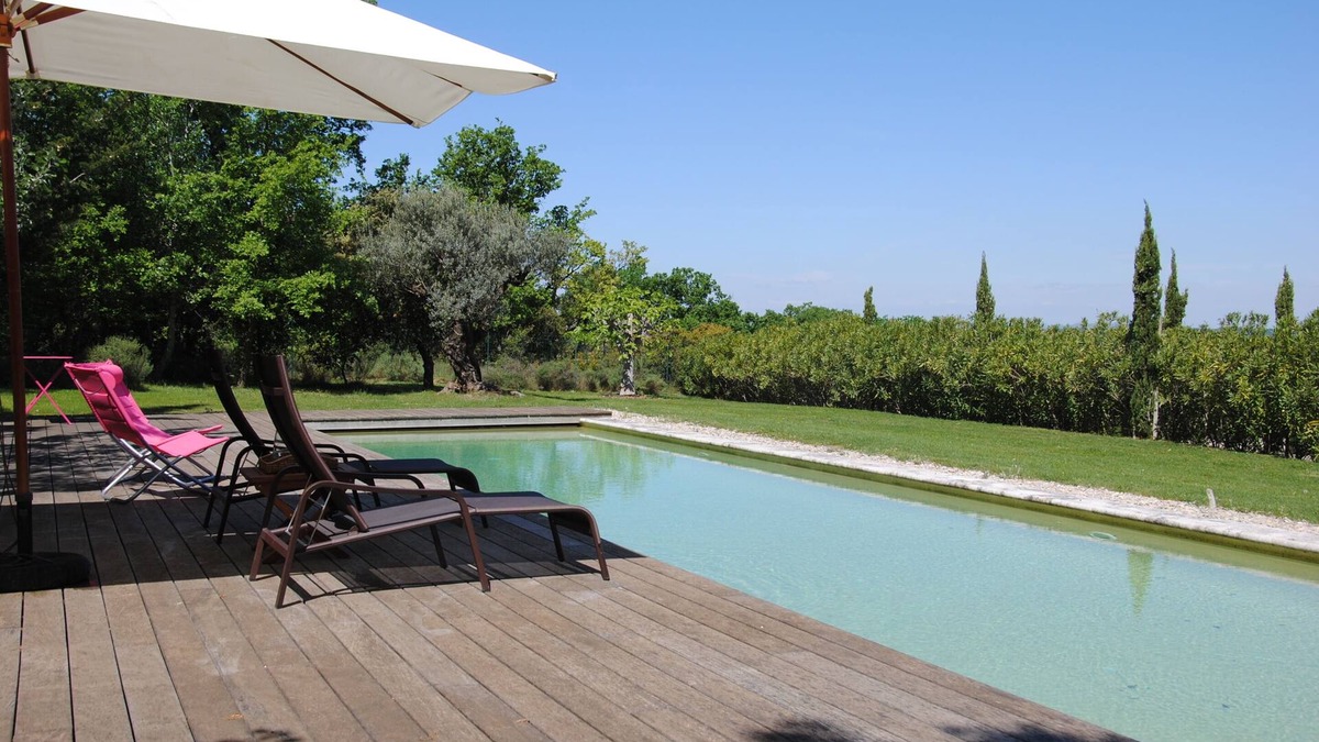 Loriol-du-Comtat House | Architect-designed home w superb views of Mont Ventoux, Dentelles de Montmirail