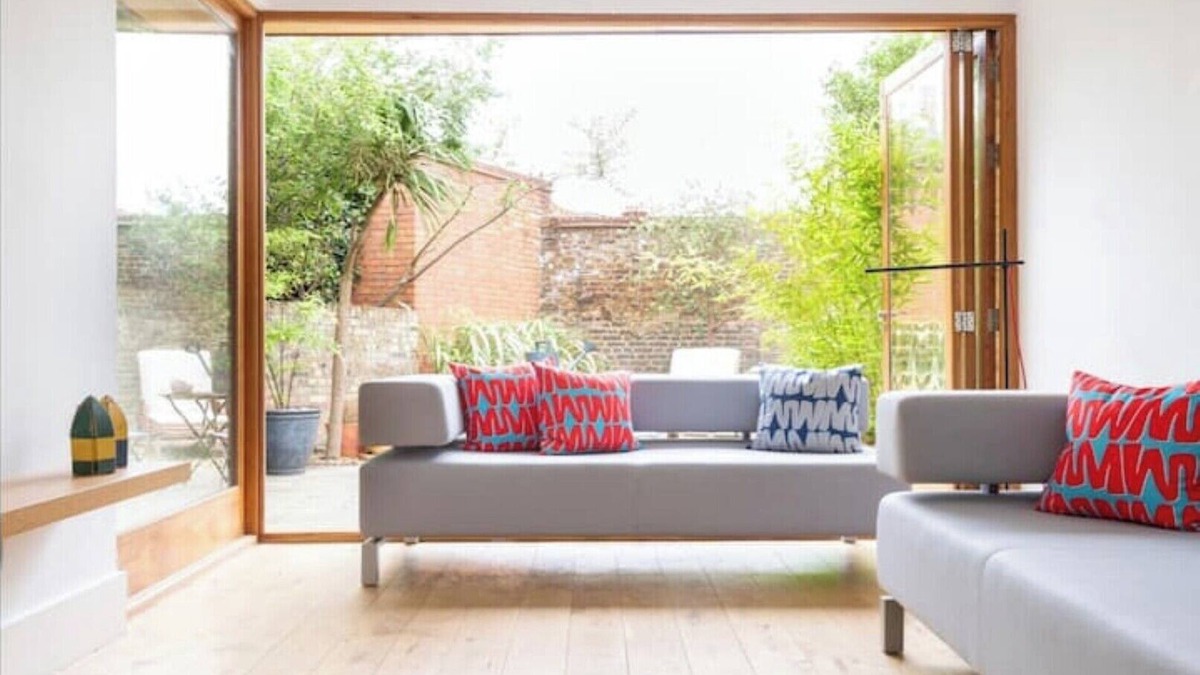 St. Helen's House | Architect Designed 4 bedroom house with parking