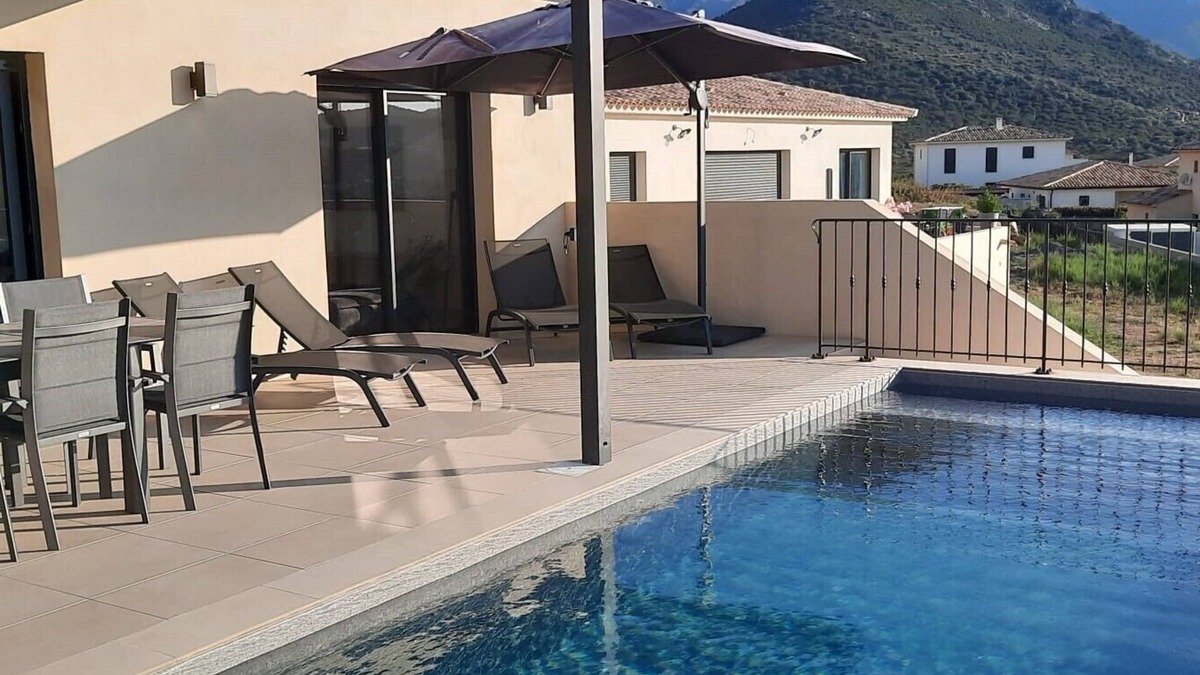 Palasca Villa | ARCHITECT-DESIGNED VILLA - 10 PEOPLE - 5 BEDROOMS