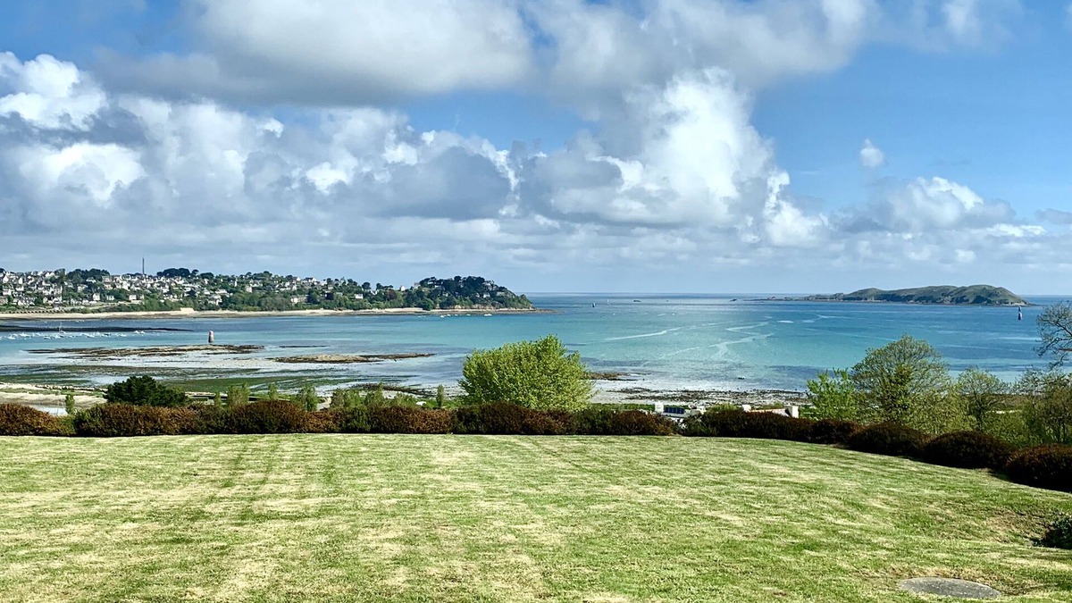 Louannec House | Architect house, magnificent view of the harbor and the islands of Perros Guirec