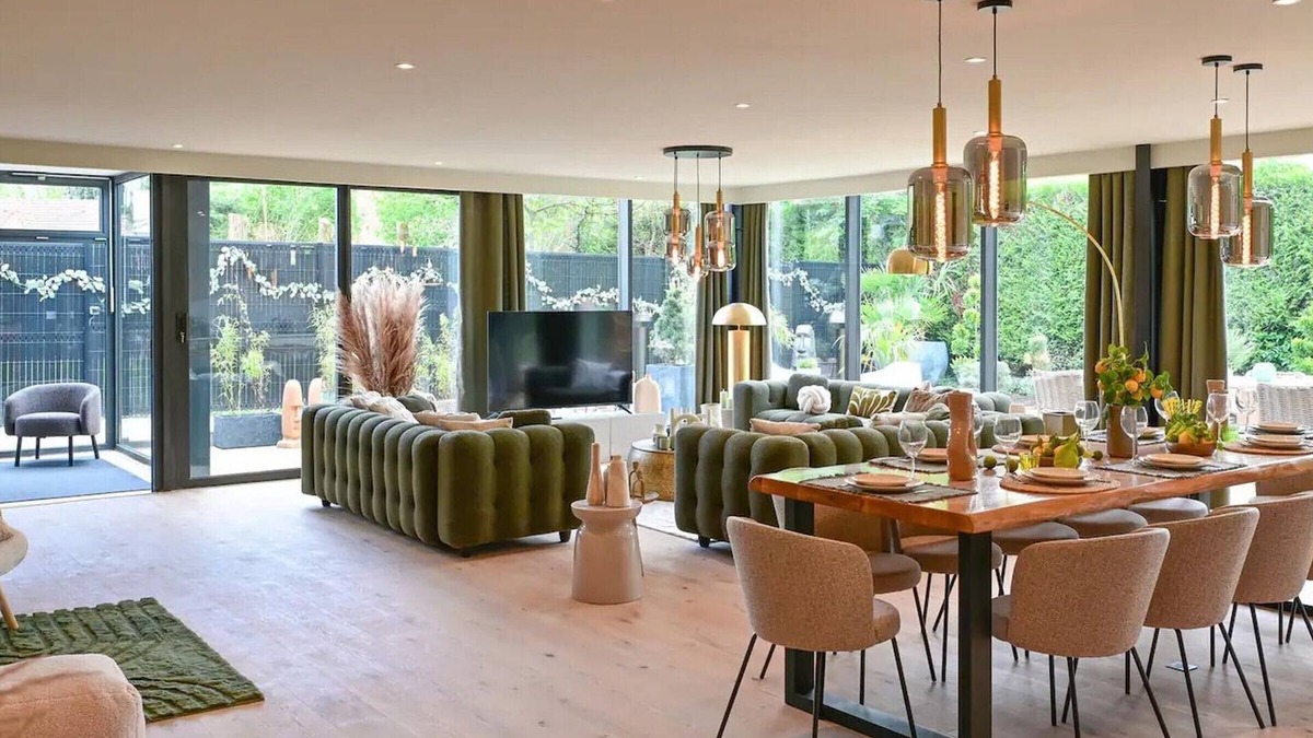 Marcq-en-Baroeul Cottage | Architect Villa in Marcq-en-Barœul with Games, WiFi, AirCon and Parking