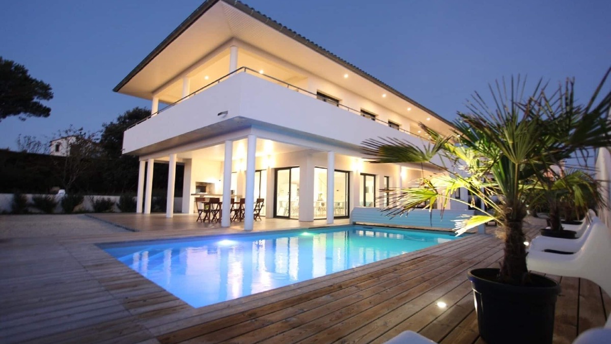 Vaux-sur-Mer Villa | Architect Villa Seaview