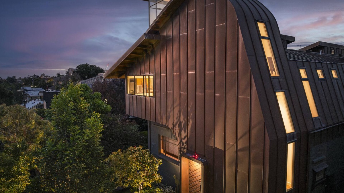 St. Kilda East House | Architectural Apartment, in the heart of St Kilda East close to Melbourne CBD.