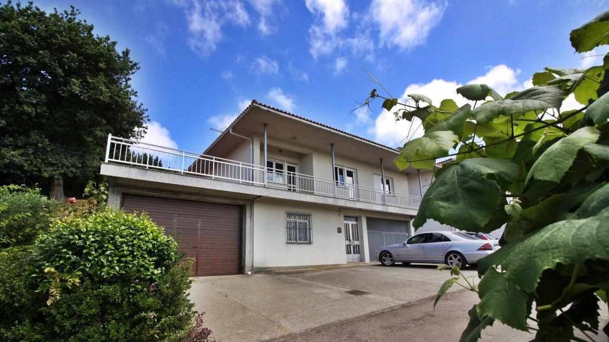 Quintans House | Ardana House - Carballo