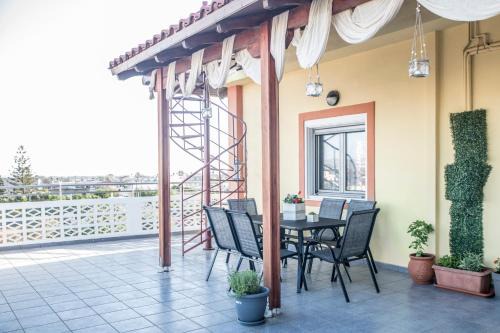 Tymbaki Apartment | Arena's Place