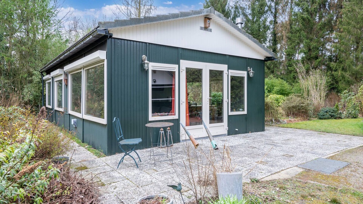 Arendonk House | Arendonk Pondside Chalet