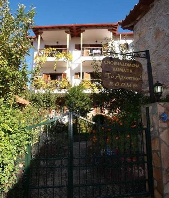 Lefkonas House | Arhontiko