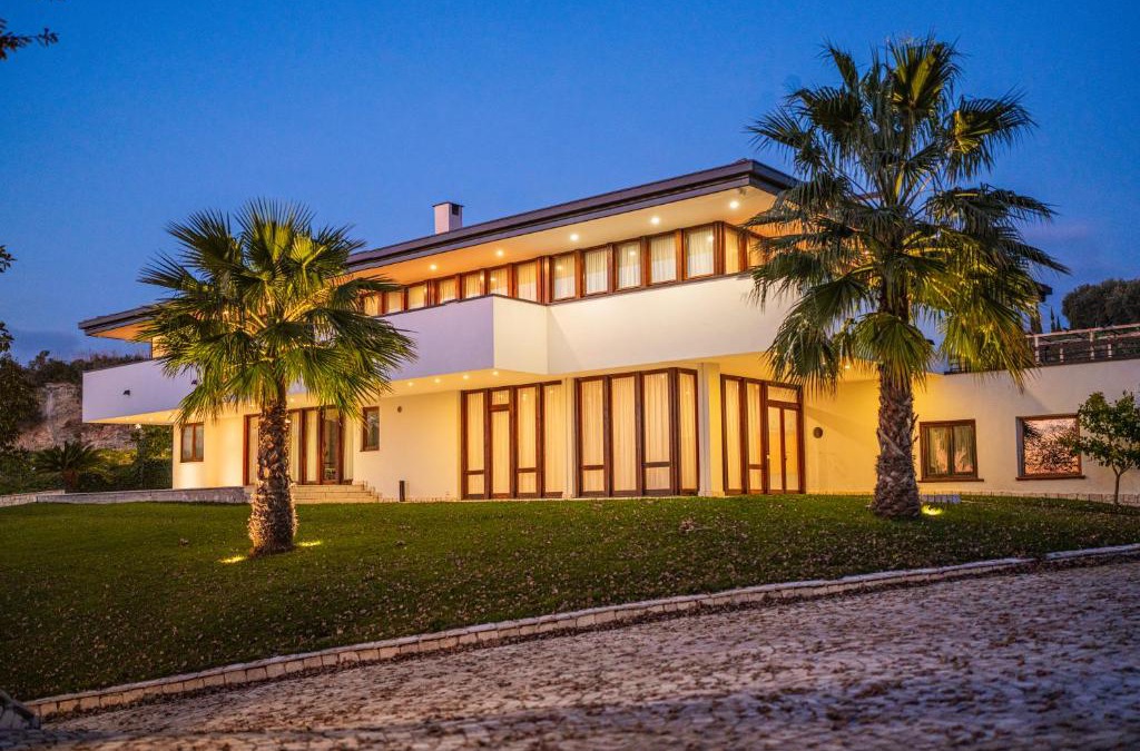 Montecorvino Rovella Bed & Breakfast | ARIA - Villa di Campagna