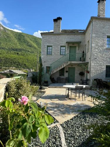 Aristi Apartment | Aristi boutique stonehouse with attic