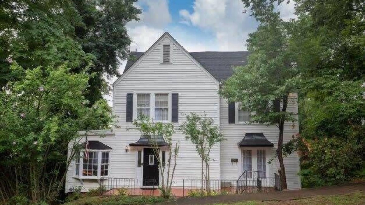 Redmont Park House | Arlington Crescent Revival - Both Units
