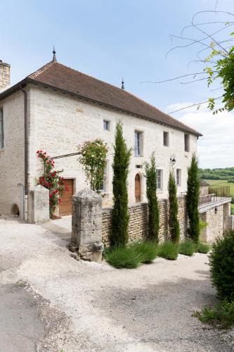 Mont-Saint-Jean House | Armance