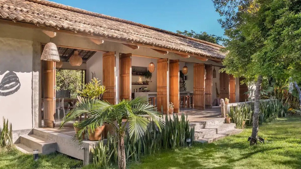 Marau House | Arquitetura Contemporânea à 200 Metros da Praia