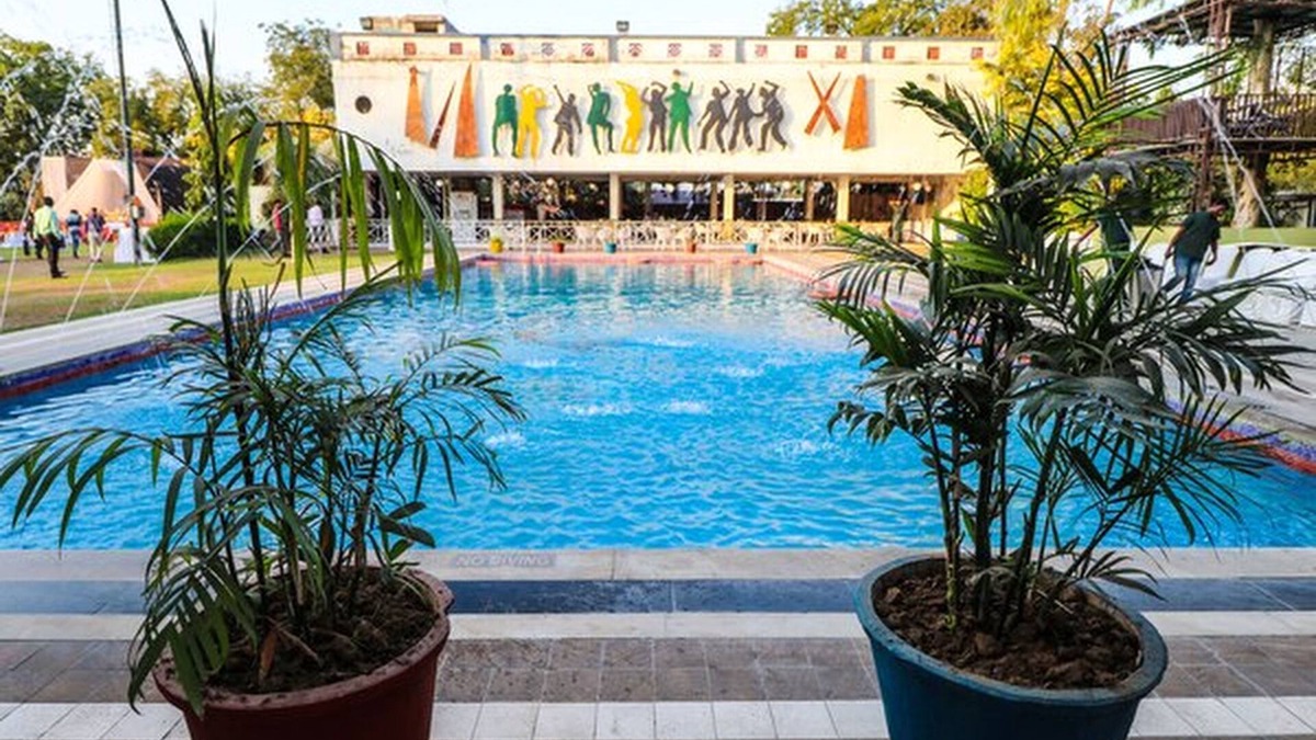 Ahmedabad Hotel | Arristo Resorts & Club