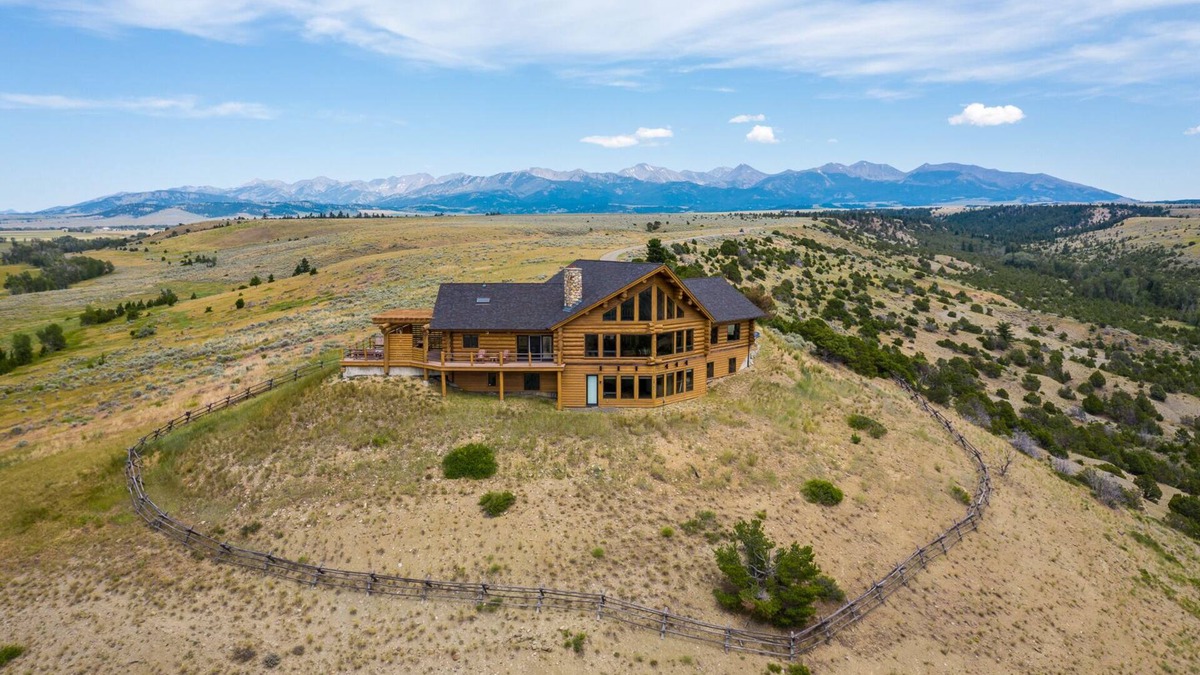 Livingston House | Arrowhead Lodge -Secluded home with incredible views and now Air Conditioning