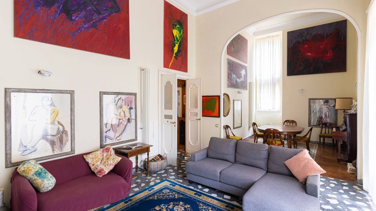 Chiaia Apartment | Art, confort and style in the best location for living Naples!