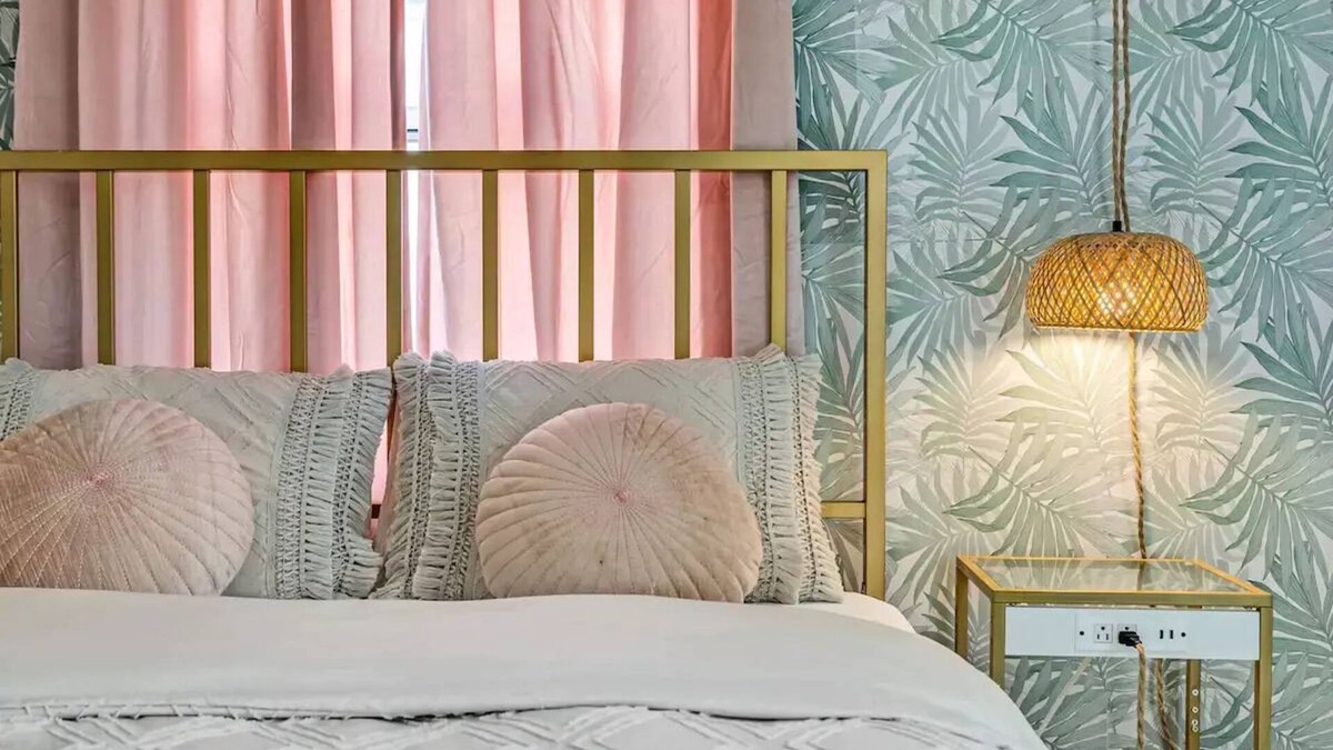 Cornwall House | Art Deco Den: Crib | Pet | Free Prkg | Fire TVn