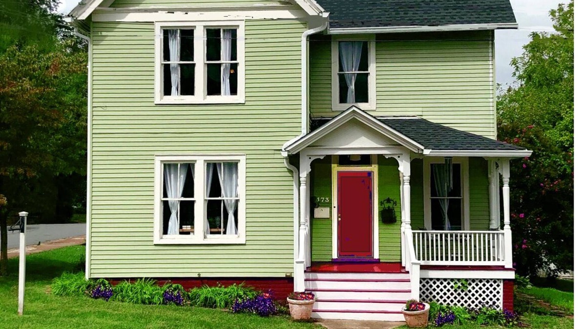 Orange House | Art House on Main