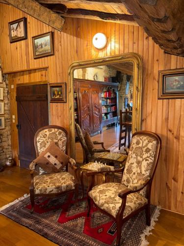 Spincourt Villa | Art & Relaxation Manor Spa, Billiards & Pinball