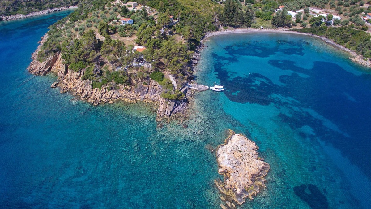 Agios Petros Villa | Art Villa next to the sea, 3 min from Agios Petros beach,3 bedrooms,3 bathrooms