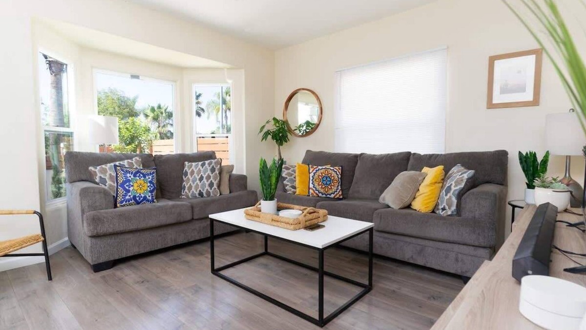 Normal Heights House | Artfully-styled Bungalow | Artistic | AC | Shops