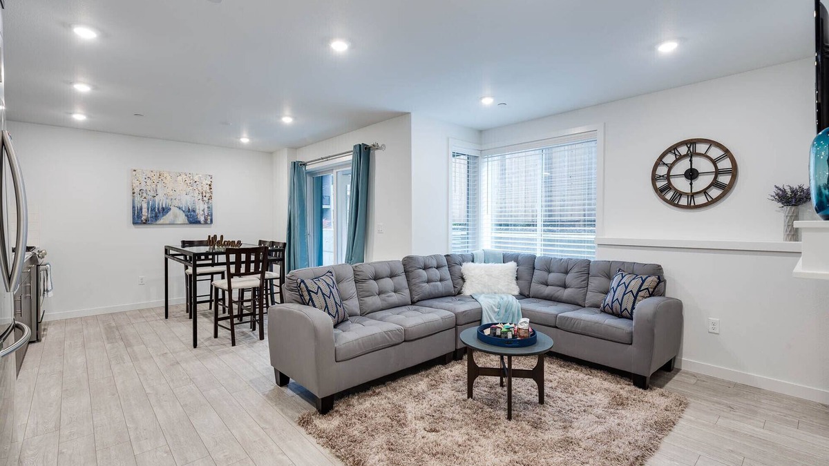 Kenton Condo | Artist #2E–Just Steps from the Max
