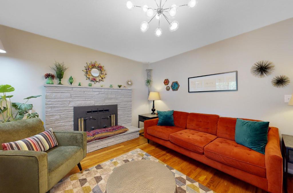 Franklin - Randolph House | Artsy Bench Abode