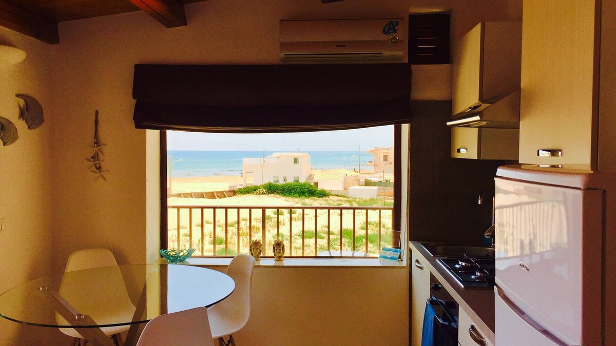 Donnalucata Apartment | Arundo Domus - house a step away from the sea of Donnalucata