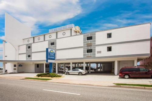 Ormond Beach Hotel | Arya Blu Inn and Suites
