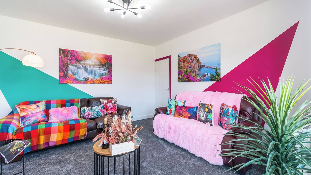 Hull House | Aseda 4BR Parking, Game Zone -pool Table, Garden