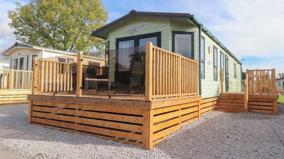 Wesham Cottage | ASHCROFT, country holiday cottage, with hot tub in Warton, Lancashire