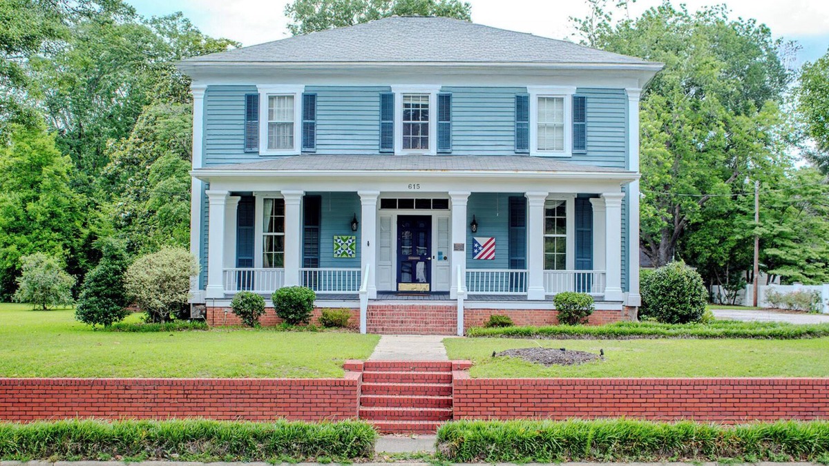 Clinton House | Ashford Inn - Spacious 5-bedroom historic house in Clinton