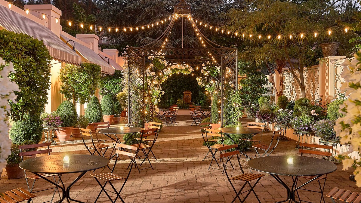 Historic Downtown District Hotel | Ashland Springs Hotel
