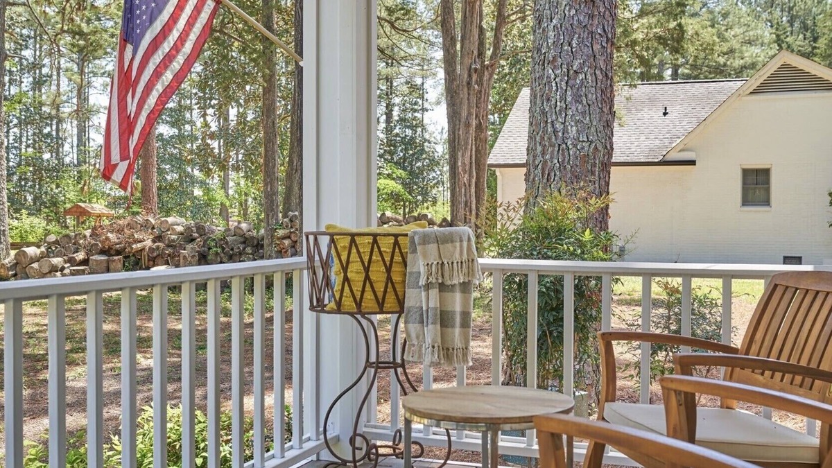 Southern Pines House | ASK ME ABOUT DISCOUNTS BEFORE YOU BOOK!